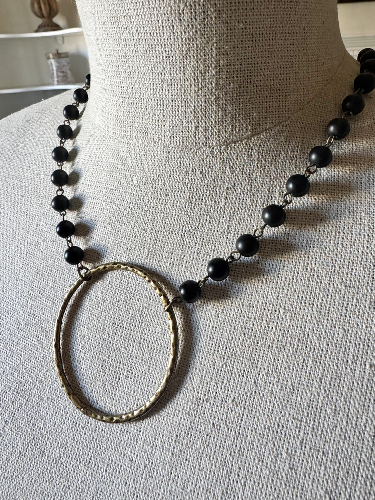 Full Circle Stone Stunner Necklace