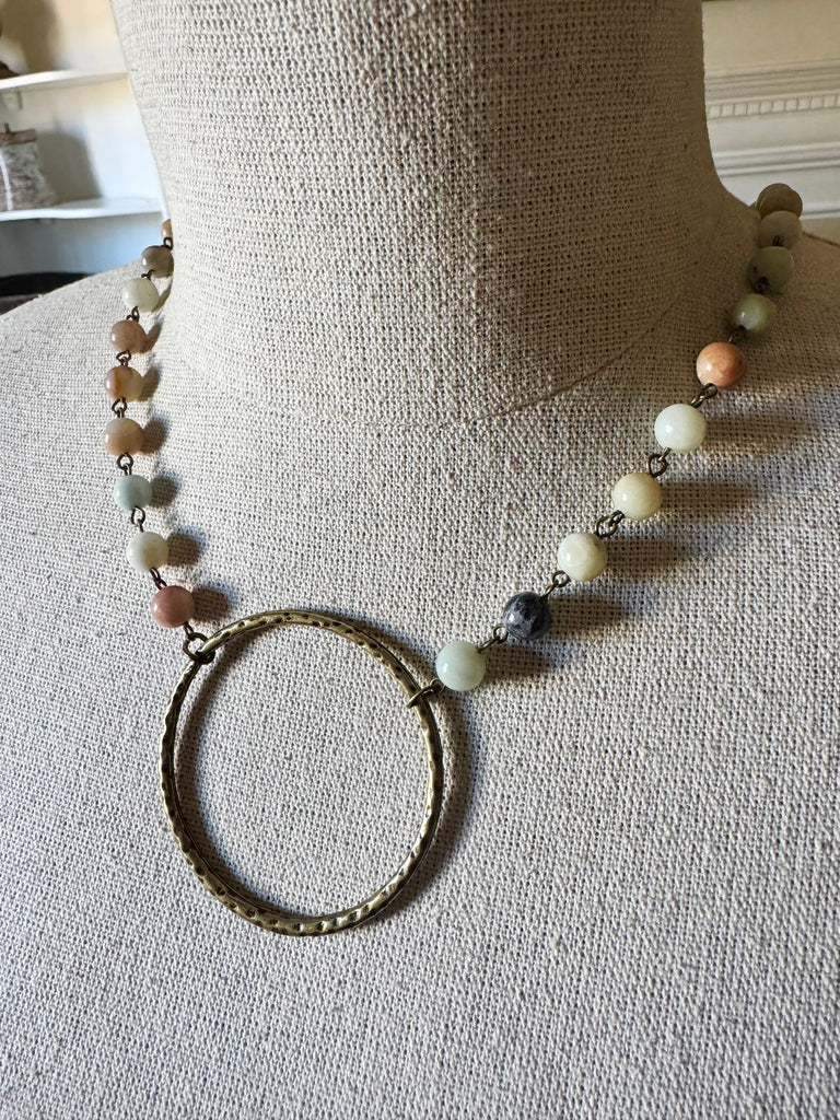 Full Circle Stone Stunner Necklace