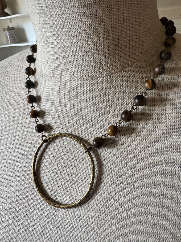 Full Circle Stone Stunner Necklace