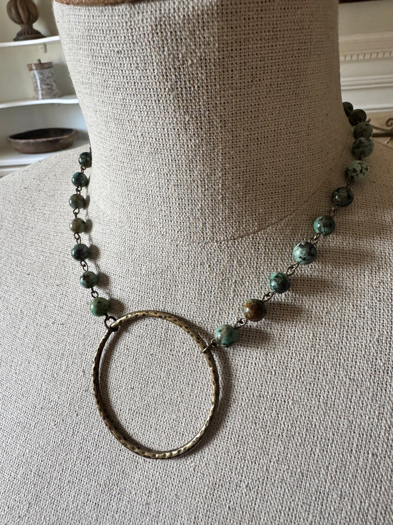 Full Circle Stone Stunner Necklace